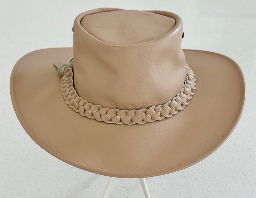 Authentic Bronco Hats New Zealand Hand-Crafted Leather Bushman Hat – Nude/Sand